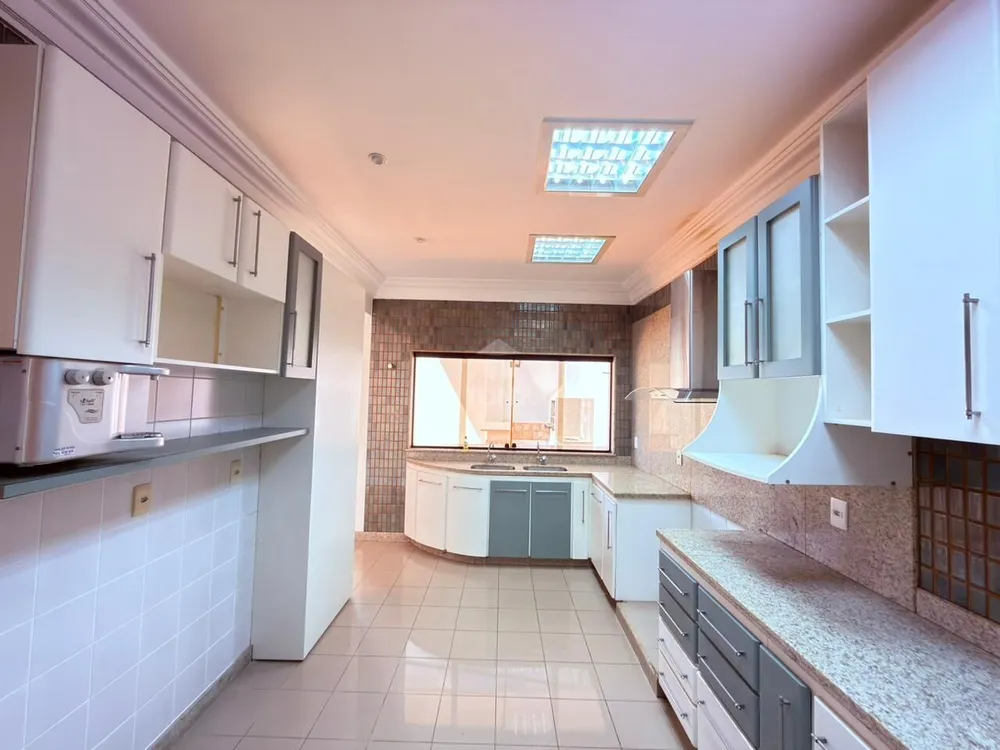 Sobrado, 4 quartos, 313 m² - Foto 3