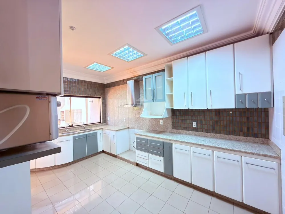 Sobrado, 4 quartos, 313 m² - Foto 4