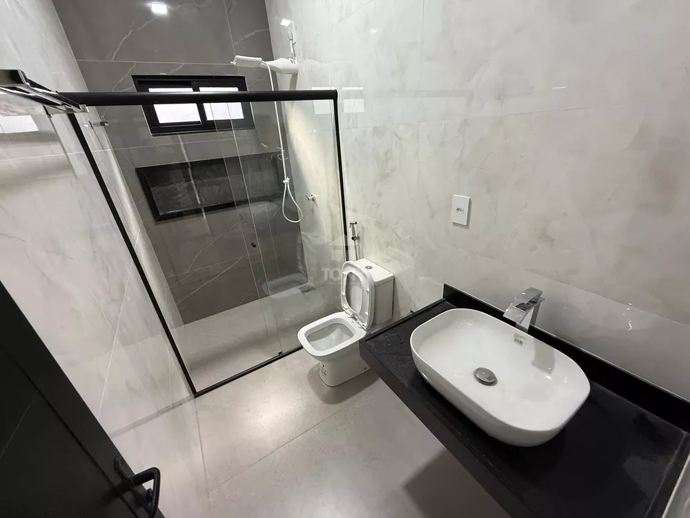 Casa, 3 quartos, 185 m² - Foto 1