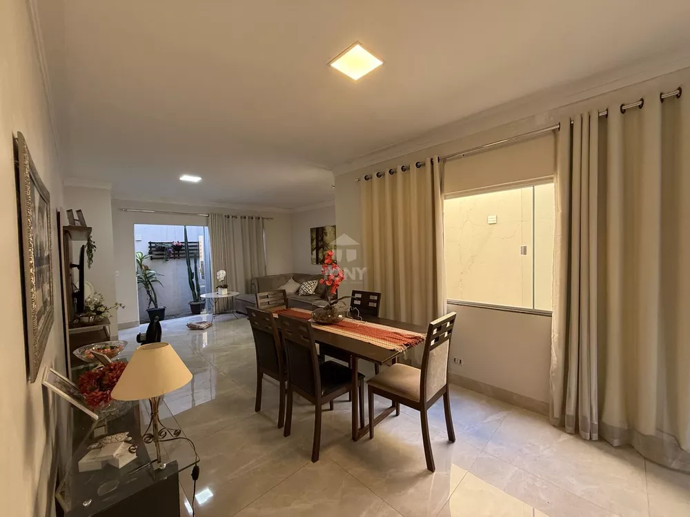 Casa, 3 quartos, 167 m² - Foto 2