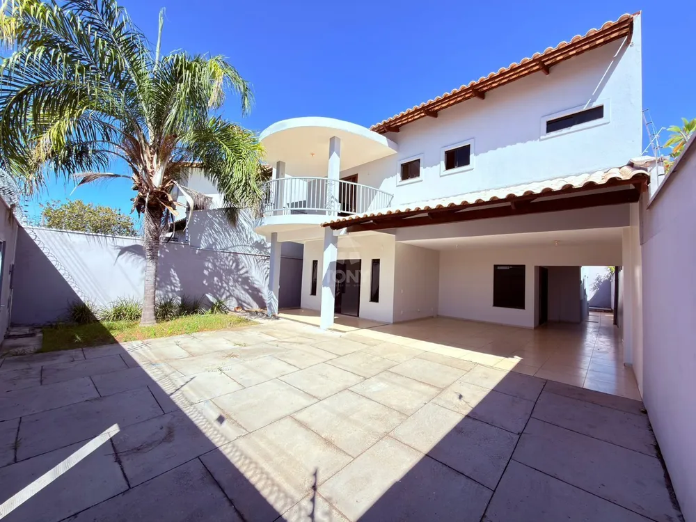Sobrado, 6 quartos, 307 m² - Foto 1