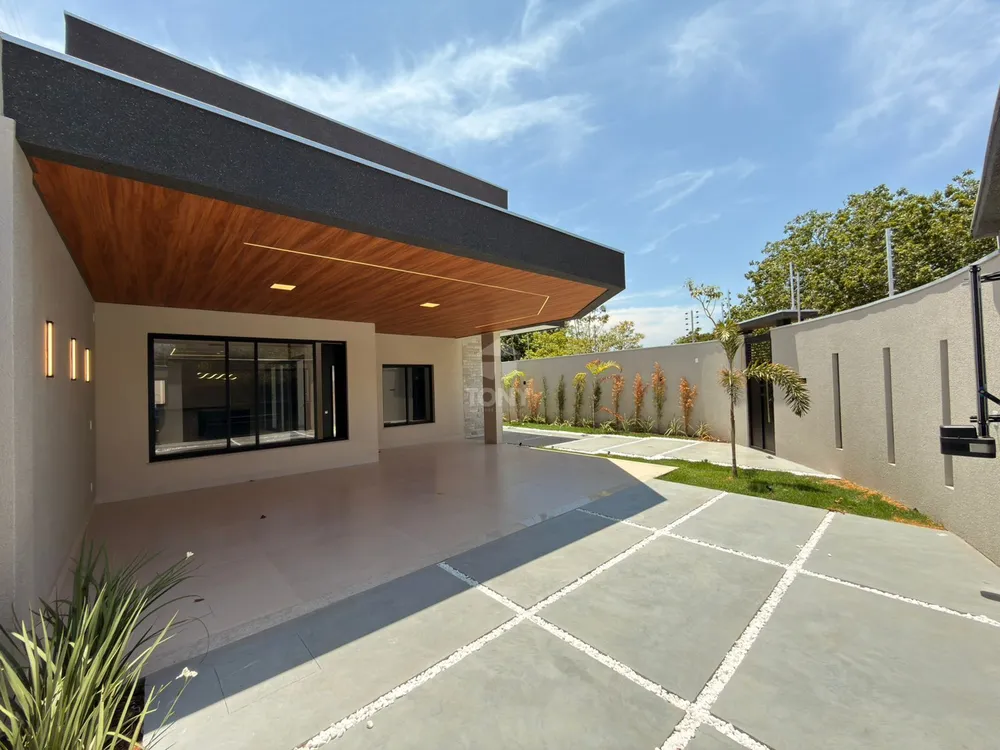 Casa, 4 quartos, 212 m² - Foto 1