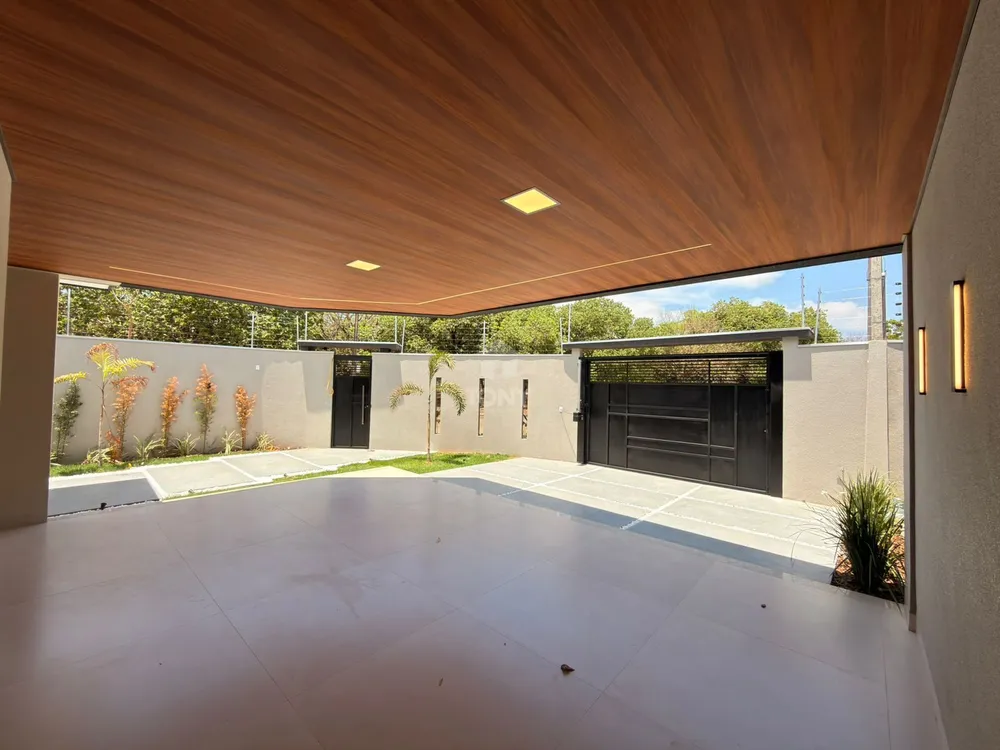 Casa, 4 quartos, 212 m² - Foto 2