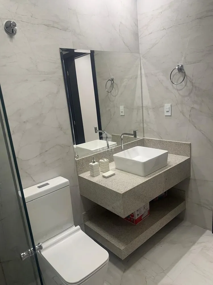 Sobrado, 3 quartos, 236 m² - Foto 1