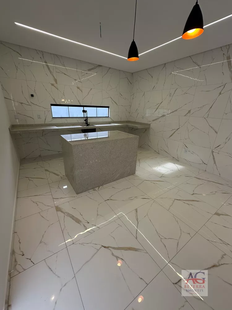 Casa, 4 quartos, 246 m² - Foto 2