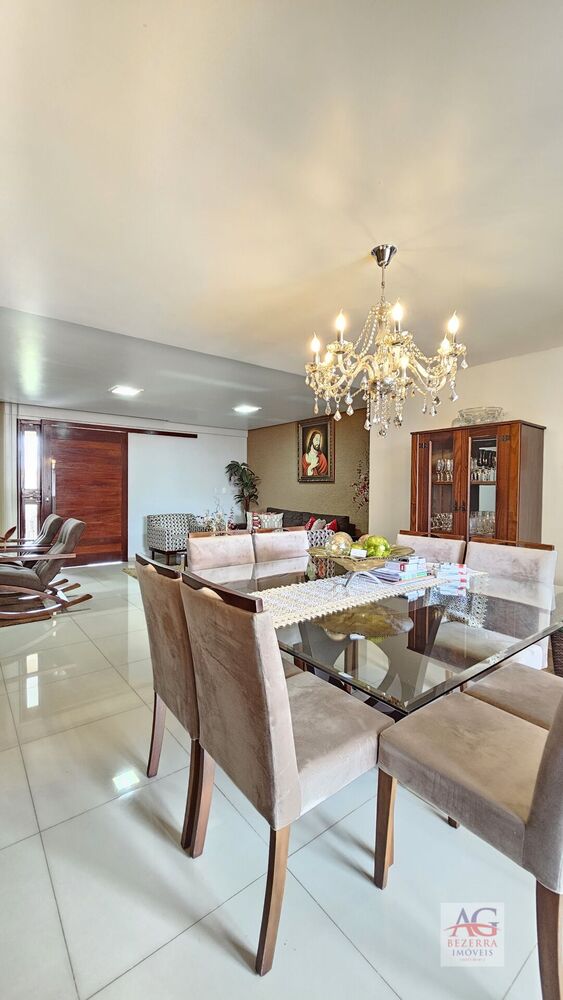Casa, 5 quartos, 290 m² - Foto 8