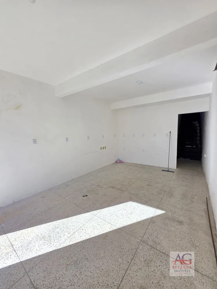 Casa, 1 quarto, 63 m² - Foto 2