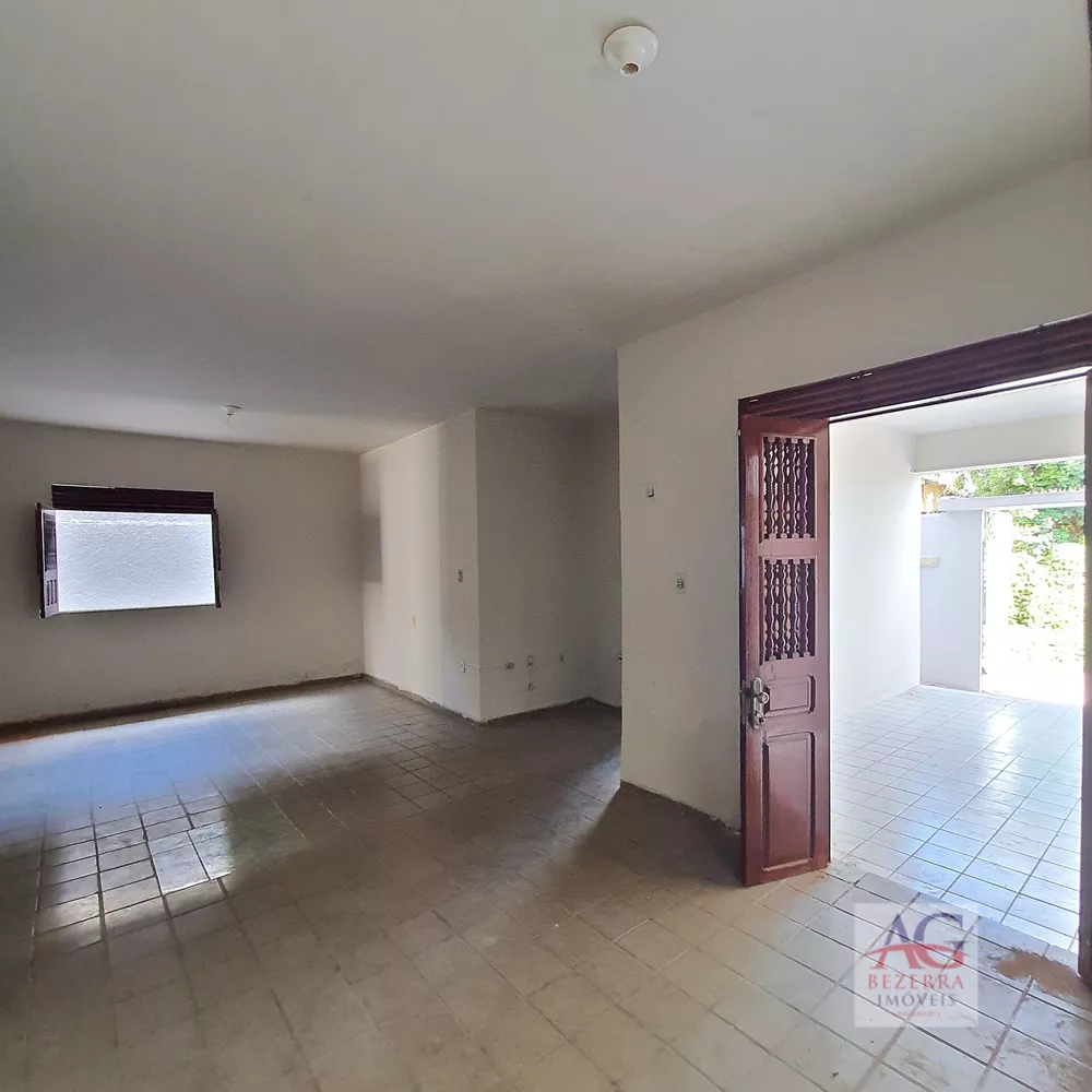 Casa, 7 quartos, 253 m² - Foto 3