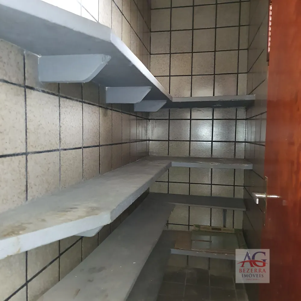 Casa, 7 quartos, 253 m² - Foto 9