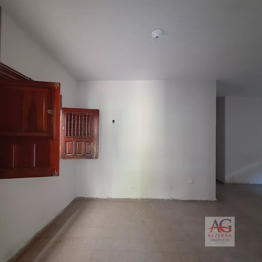 Casa, 7 quartos, 253 m² - Foto 2