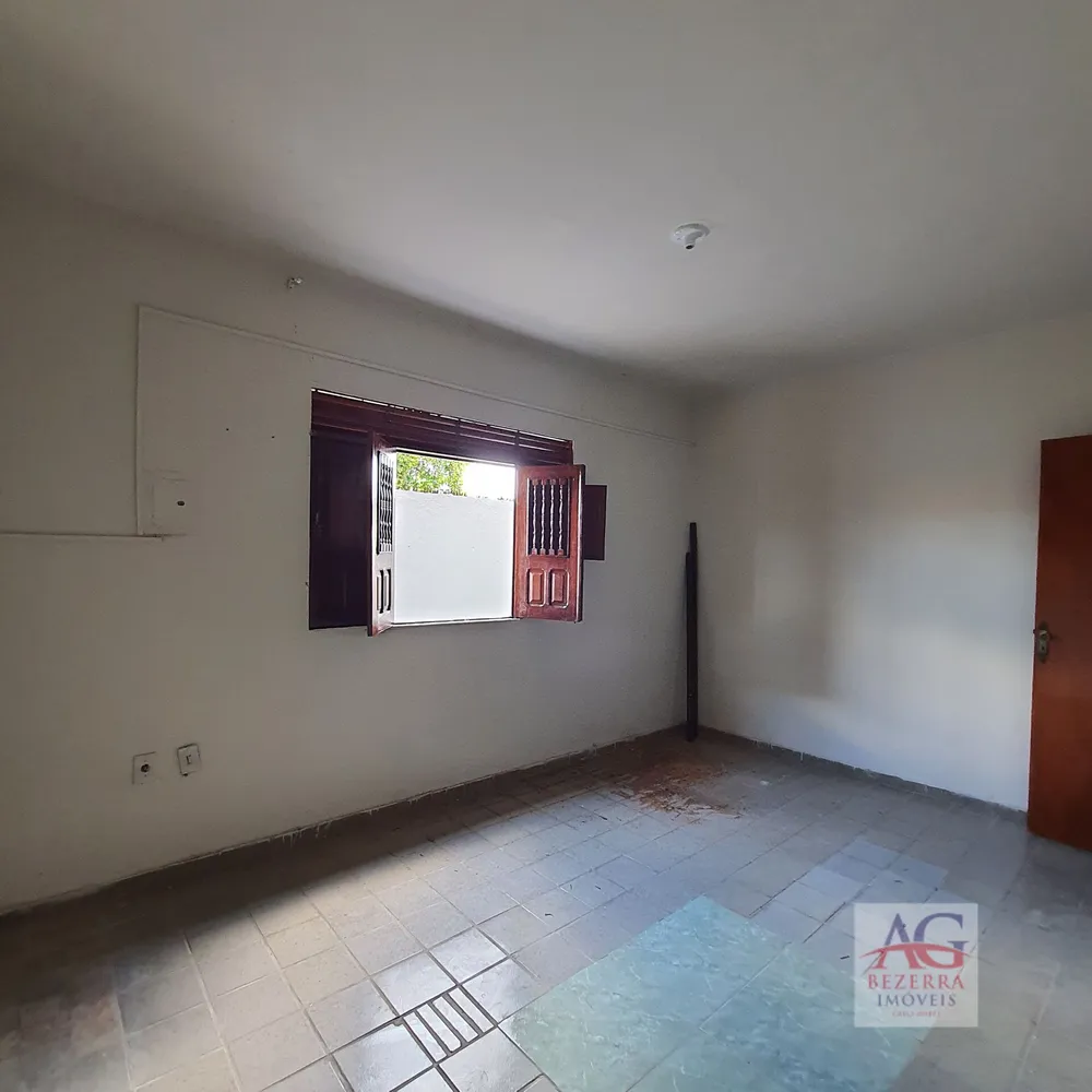 Casa, 7 quartos, 253 m² - Foto 13