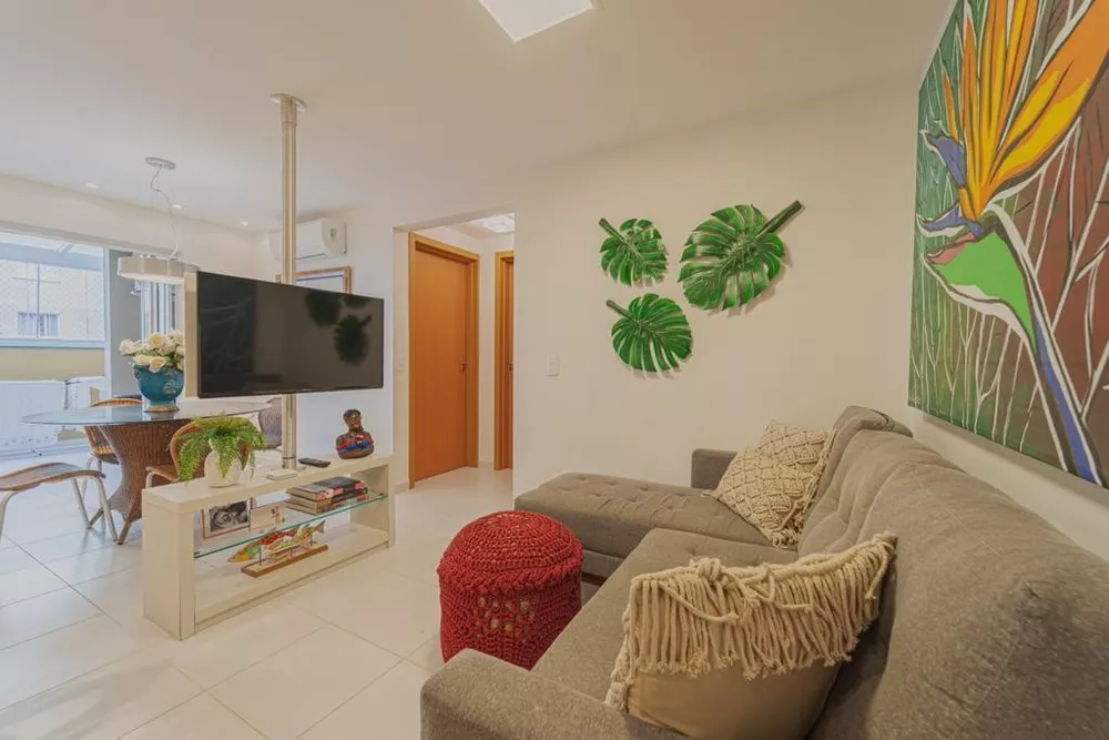 Apartamento à venda com 2 quartos, 65m² - Foto 3