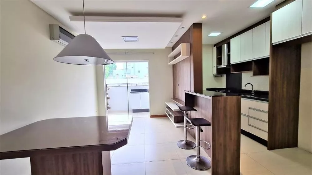 Apartamento à venda com 2 quartos, 66m² - Foto 4