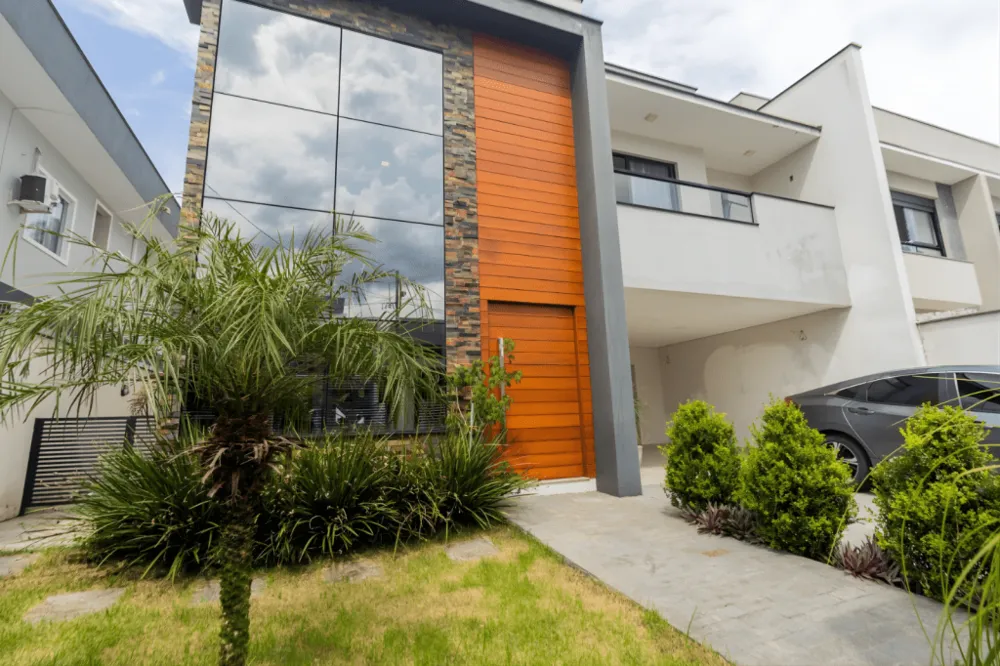 Casa, 3 quartos, 196 m² - Foto 1