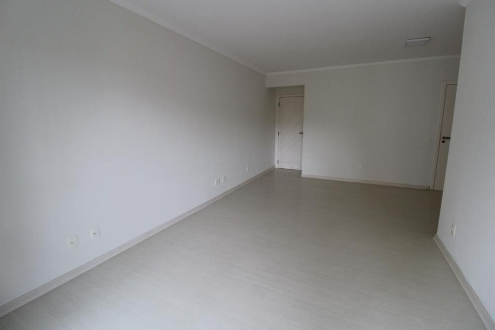 Apartamento para alugar com 4 quartos, 106m² - Foto 9
