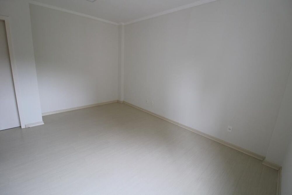 Apartamento para alugar com 4 quartos, 106m² - Foto 14