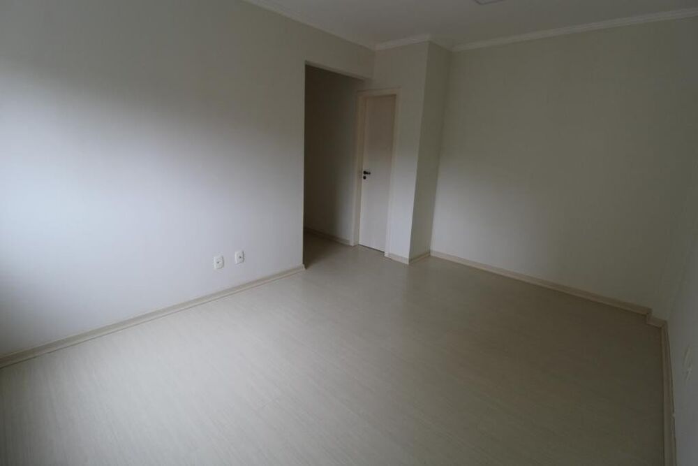 Apartamento para alugar com 4 quartos, 106m² - Foto 15