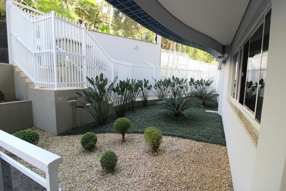 Apartamento para alugar com 4 quartos, 106m² - Foto 2