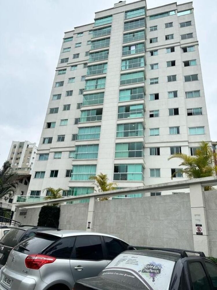 Apartamento à venda com 3 quartos, 81m² - Foto 1
