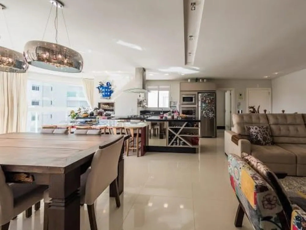 Apartamento, 3 quartos, 136 m² - Foto 2