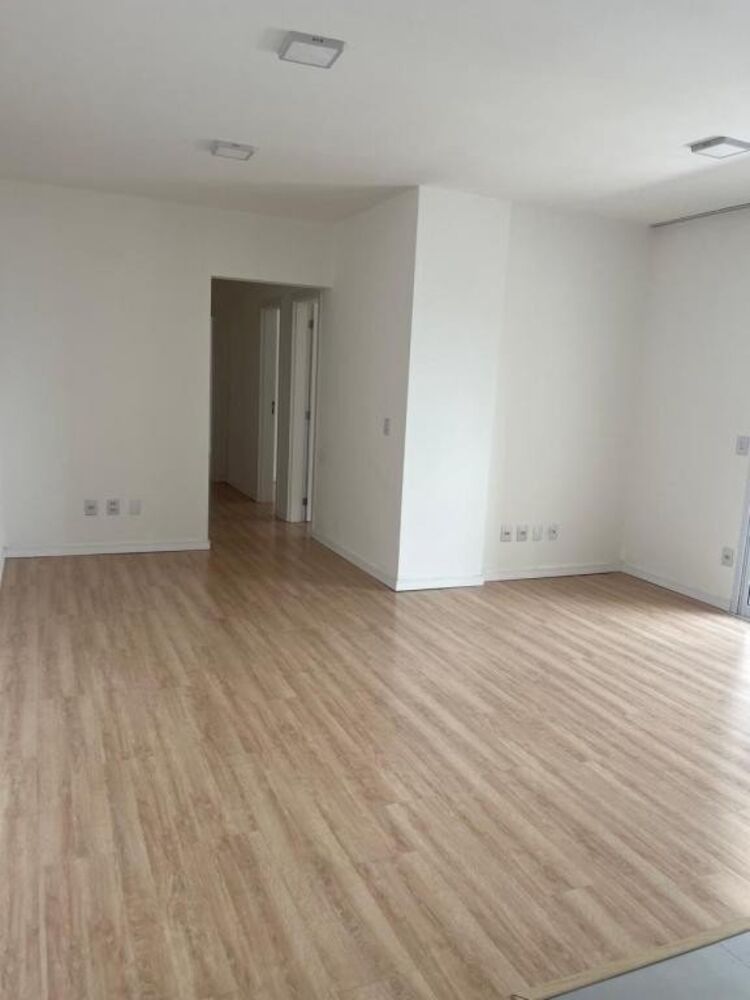 Apartamento para alugar com 3 quartos, 115m² - Foto 1