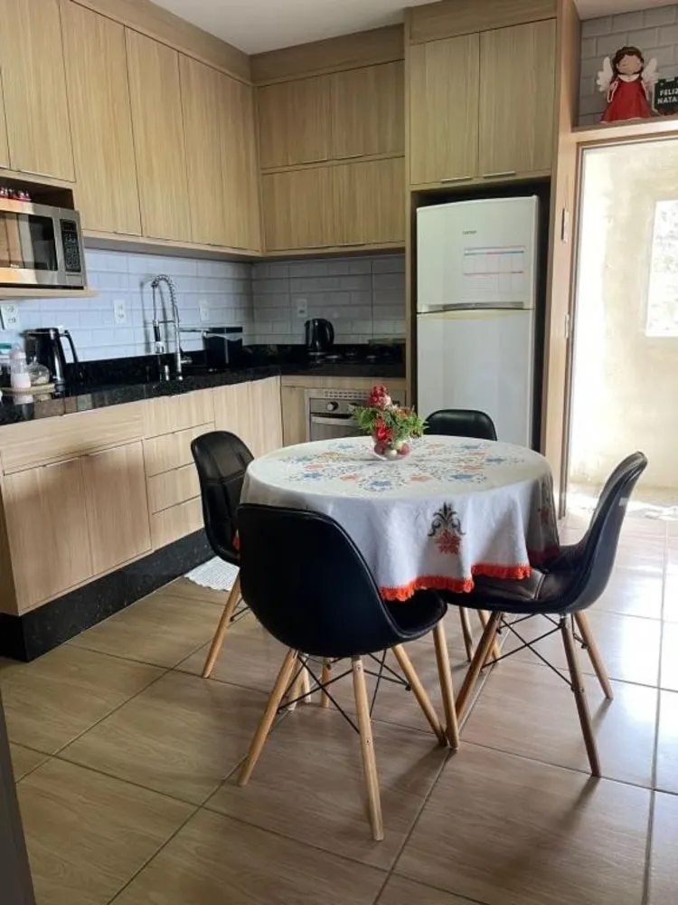Casa, 6 quartos - Foto 1