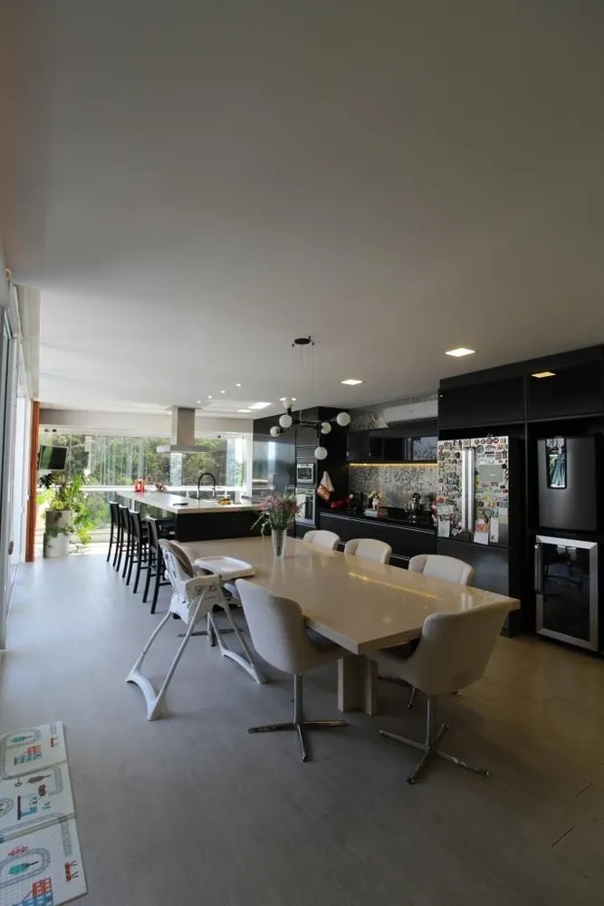 Cobertura, 4 quartos, 248 m² - Foto 2