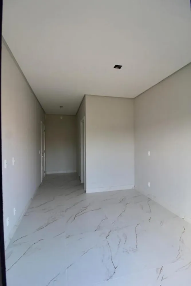 Casa, 4 quartos, 232 m² - Foto 2