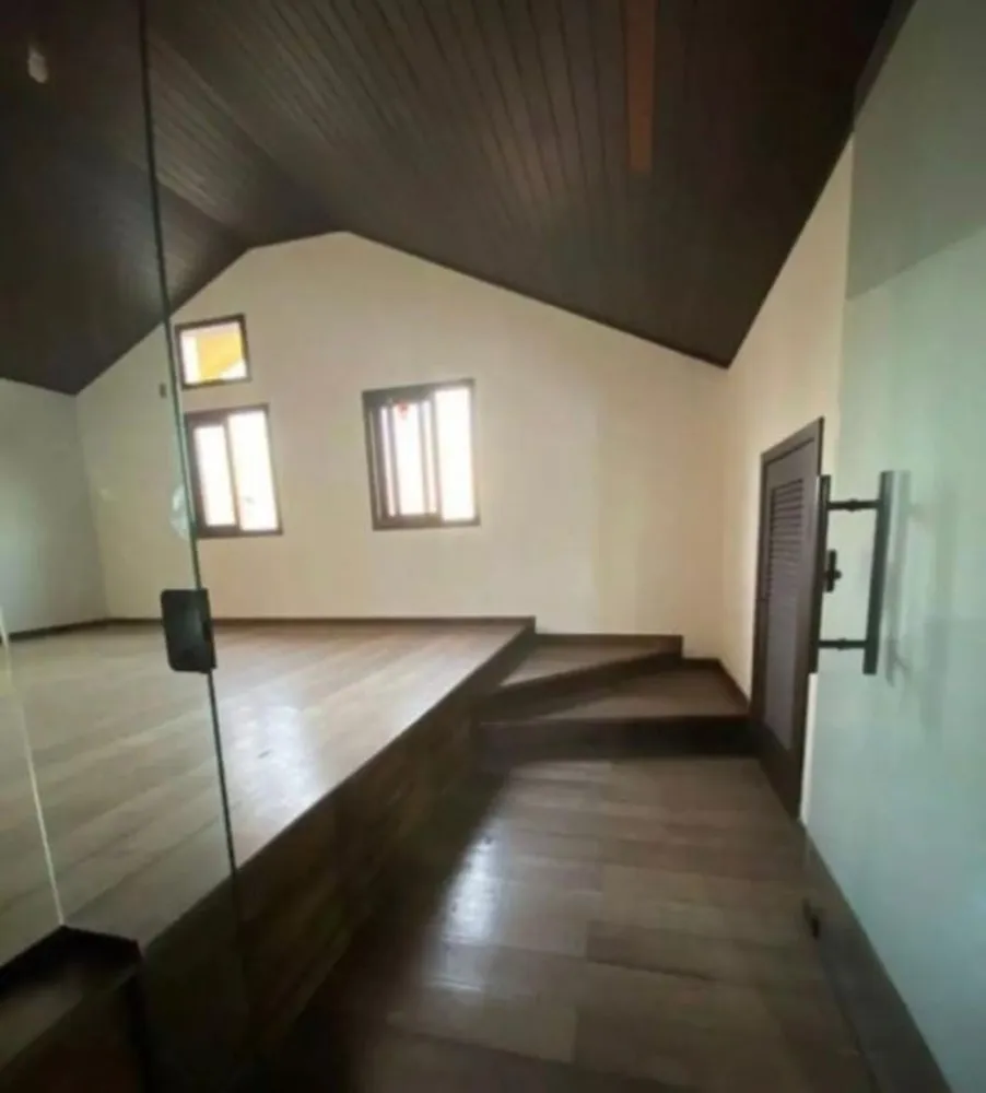 Sobrado, 4 quartos, 195 m² - Foto 1