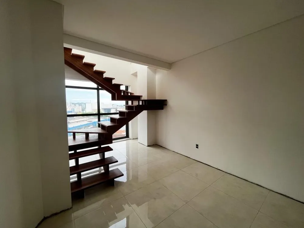 Cobertura, 3 quartos, 173 m² - Foto 2