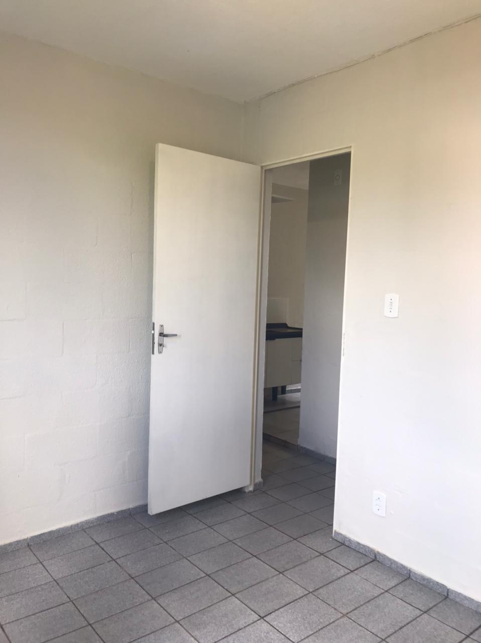 Apartamento à venda com 2 quartos, 50m² - Foto 2