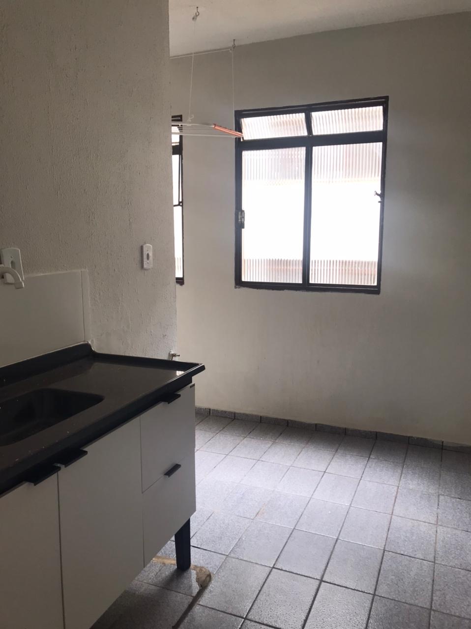 Apartamento à venda com 2 quartos, 50m² - Foto 3