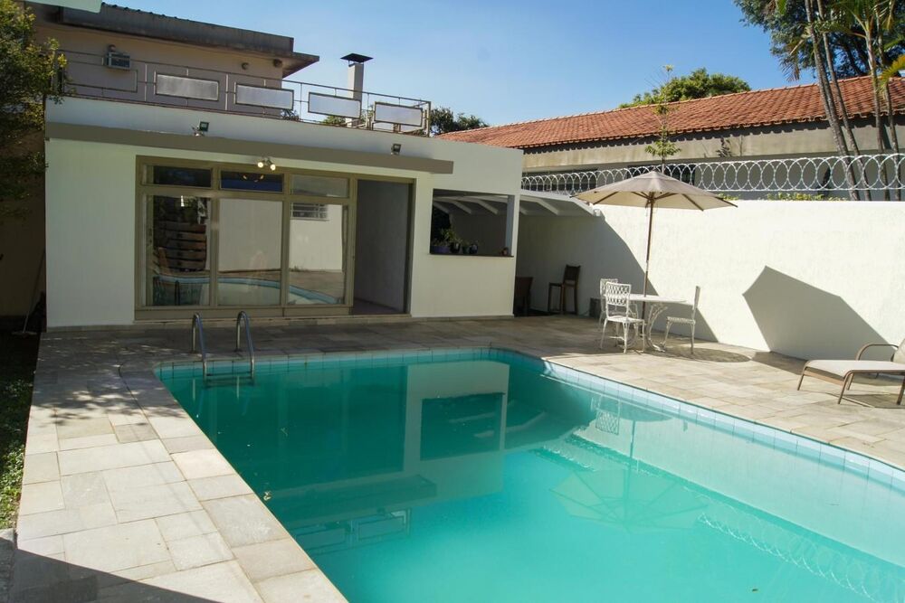 Casa, 4 quartos, 377 m² - Foto 1