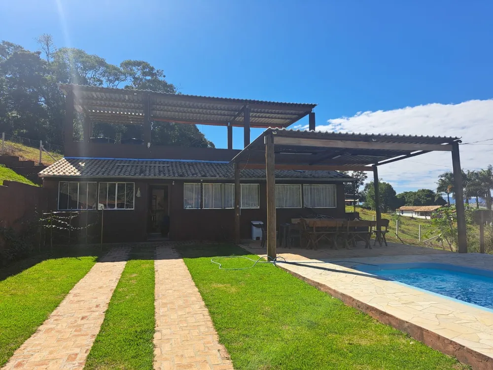Chácara, 3 quartos, 300 m² - Foto 1