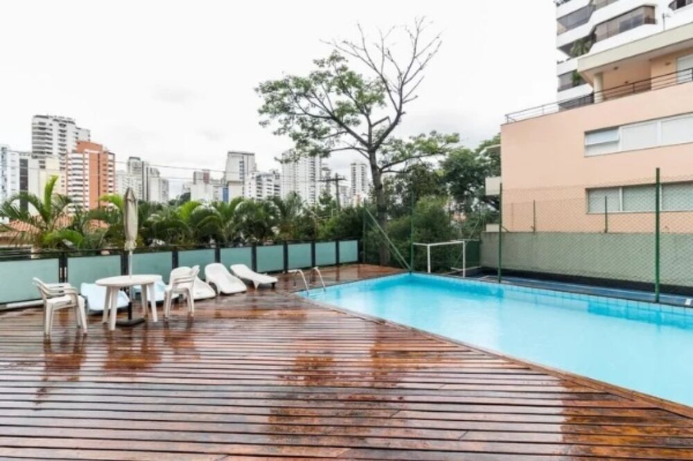 Apartamento à venda com 3 quartos, 230m² - Foto 3