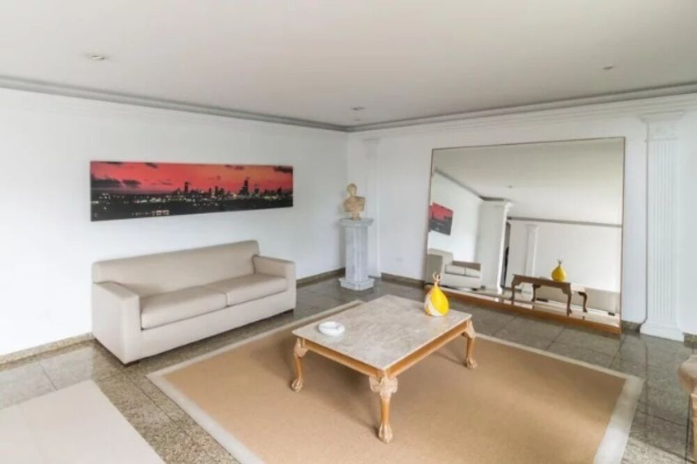 Apartamento à venda com 3 quartos, 230m² - Foto 7