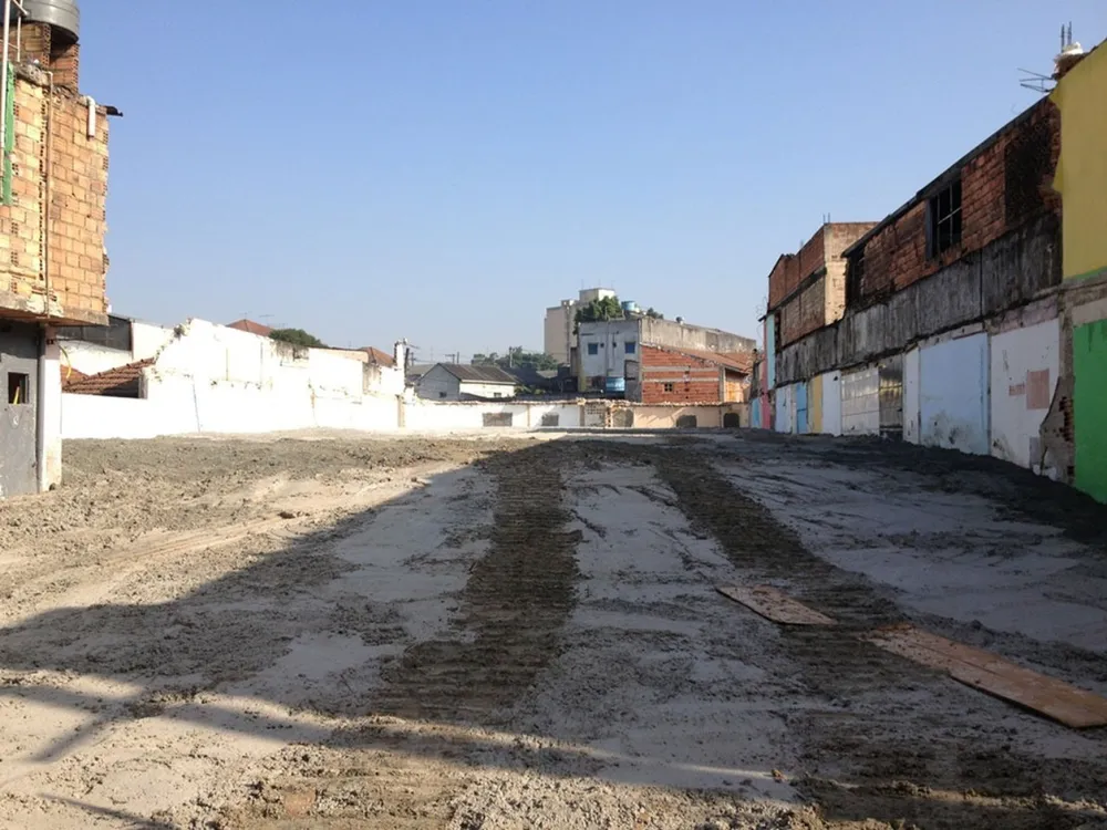 Loteamento e Condomínio, 902 m² - Foto 1