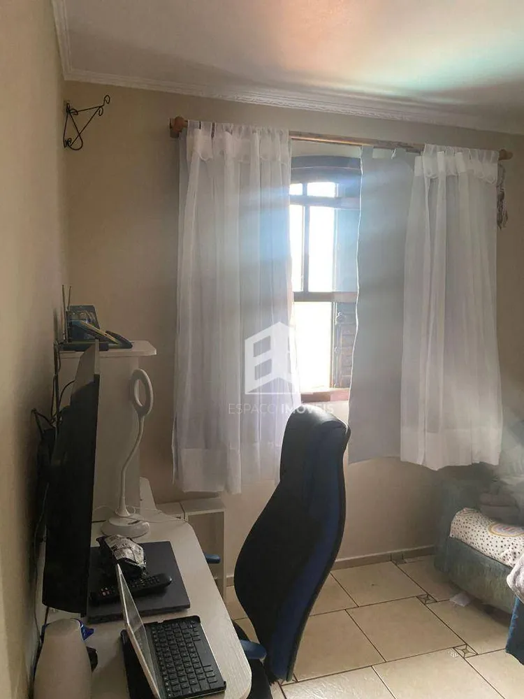 Casa, 4 quartos, 276 m² - Foto 3