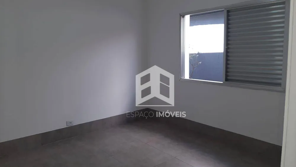 Casa, 4 quartos, 220 m² - Foto 4