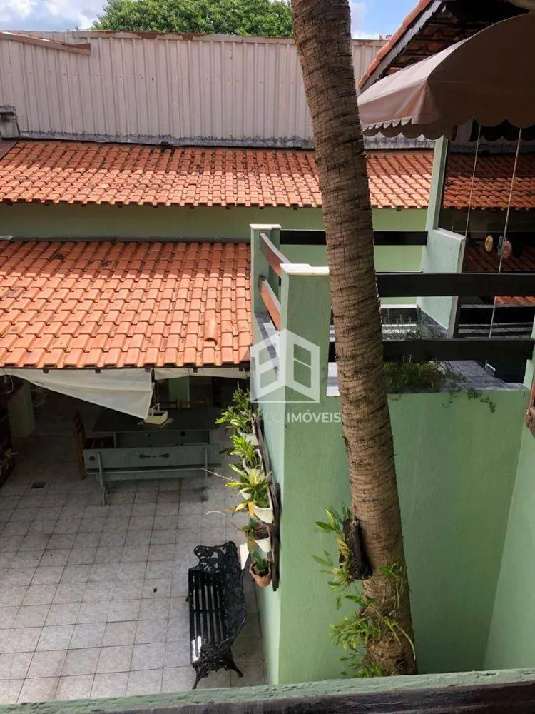 Sobrado, 3 quartos, 251 m² - Foto 2