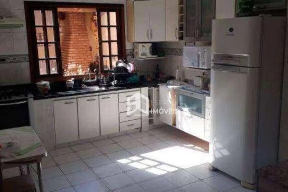 Sobrado, 3 quartos, 256 m² - Foto 4