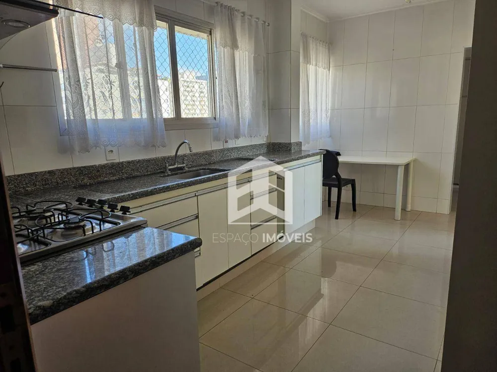 Apartamento, 3 quartos, 118 m² - Foto 2