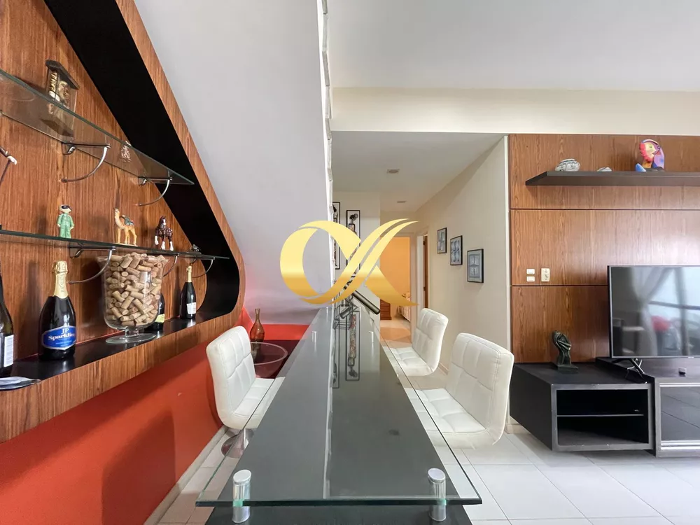 Cobertura, 4 quartos, 197 m² - Foto 2
