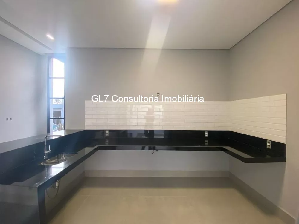 Casa, 3 quartos, 206 m² - Foto 2