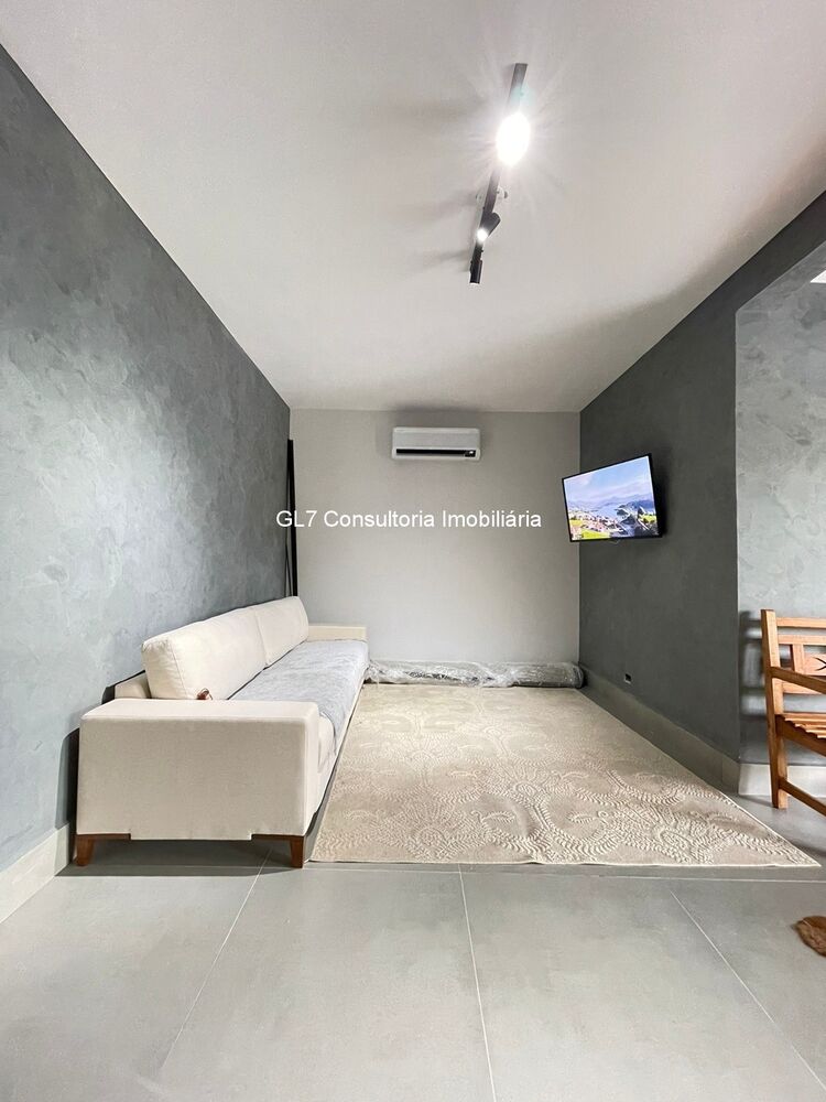 Chácara à venda com 3 quartos, 2200m² - Foto 1