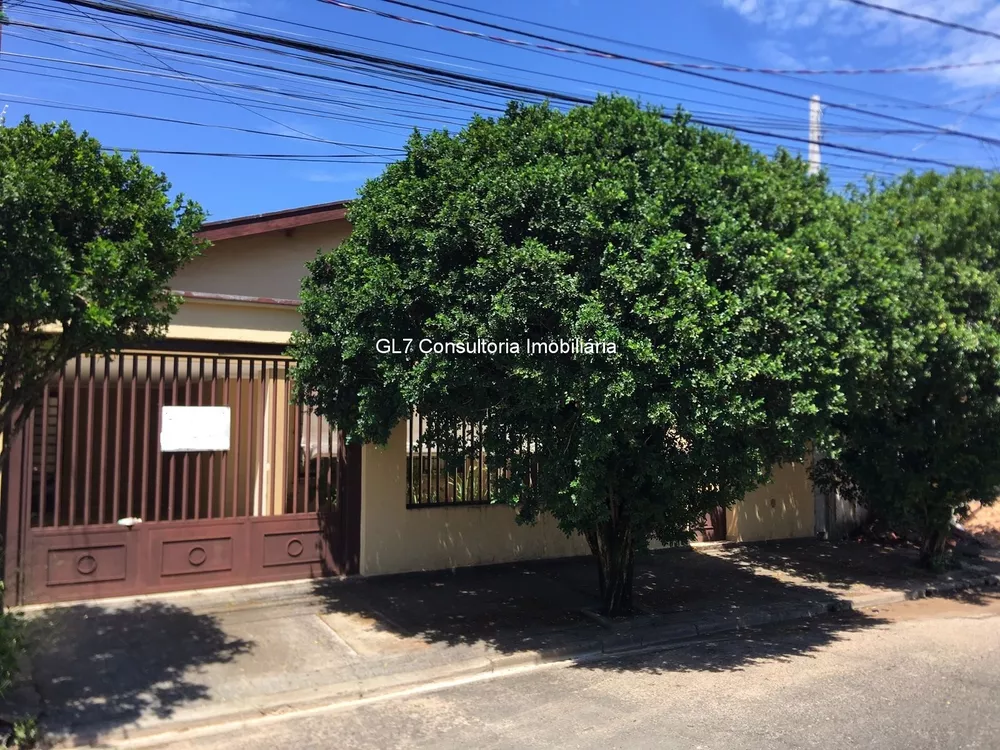 Casa à venda com 4 quartos, 160m² - Foto 2