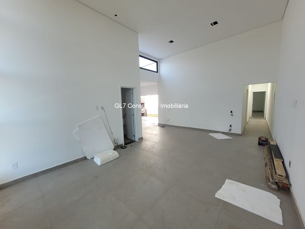 Casa à venda com 3 quartos - Foto 1