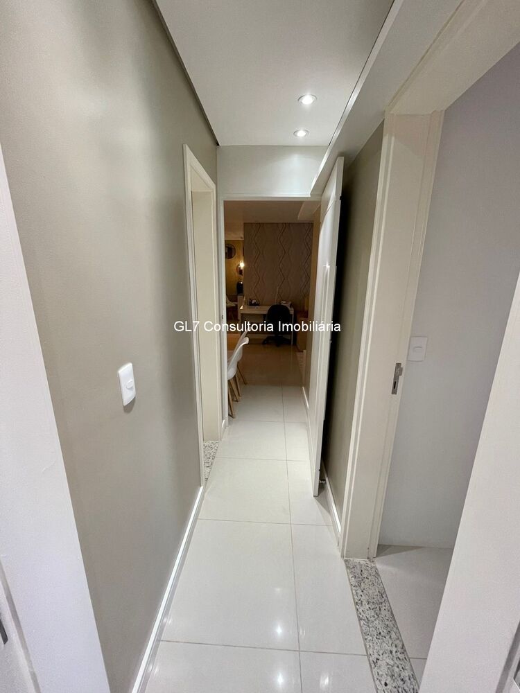 Apartamento à venda com 2 quartos, 73m² - Foto 3