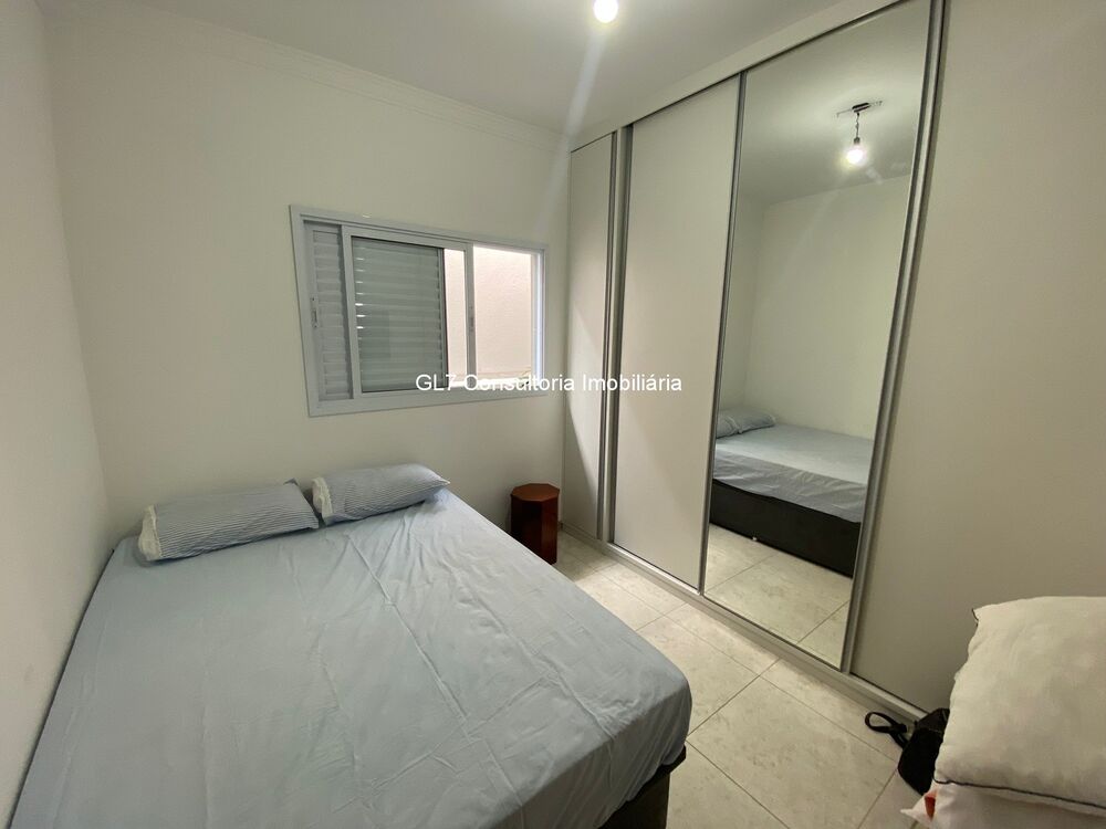 Casa à venda com 3 quartos, 142m² - Foto 1