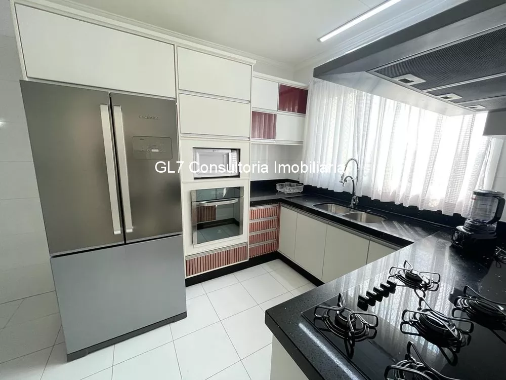 Apartamento, 3 quartos, 172 m² - Foto 1